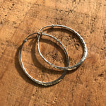 Load image into Gallery viewer, Oval hammered hoops
