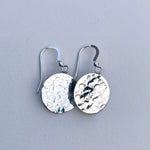 Load image into Gallery viewer, 15mm Square texture silver disc earrings
