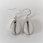 Load image into Gallery viewer, Simplicity Cowrie Earrings
