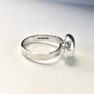 Melty pebble ring