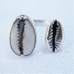 Load image into Gallery viewer, Mother &amp; Daughter cowrie ring
