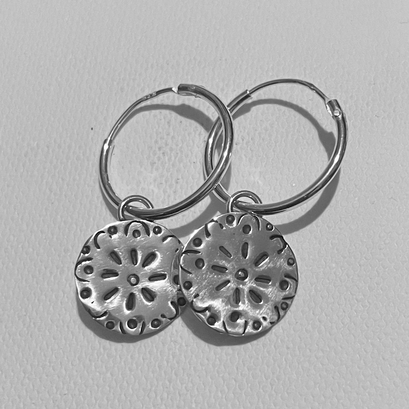 Sun flower stamp earrings