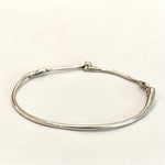 Load image into Gallery viewer, Organic melt detail Bangle
